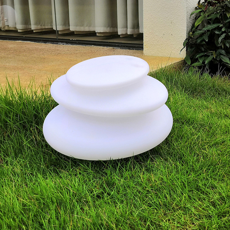 Rockpile Garden Lamp
