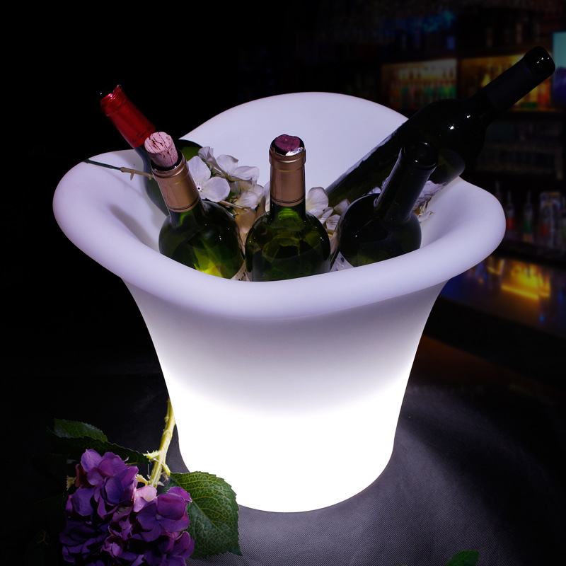 Three Fin Floral Flower Pot